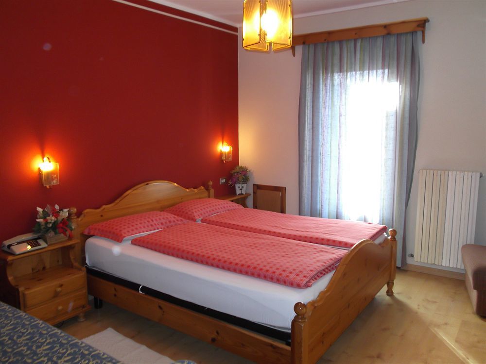 Adele Hotel